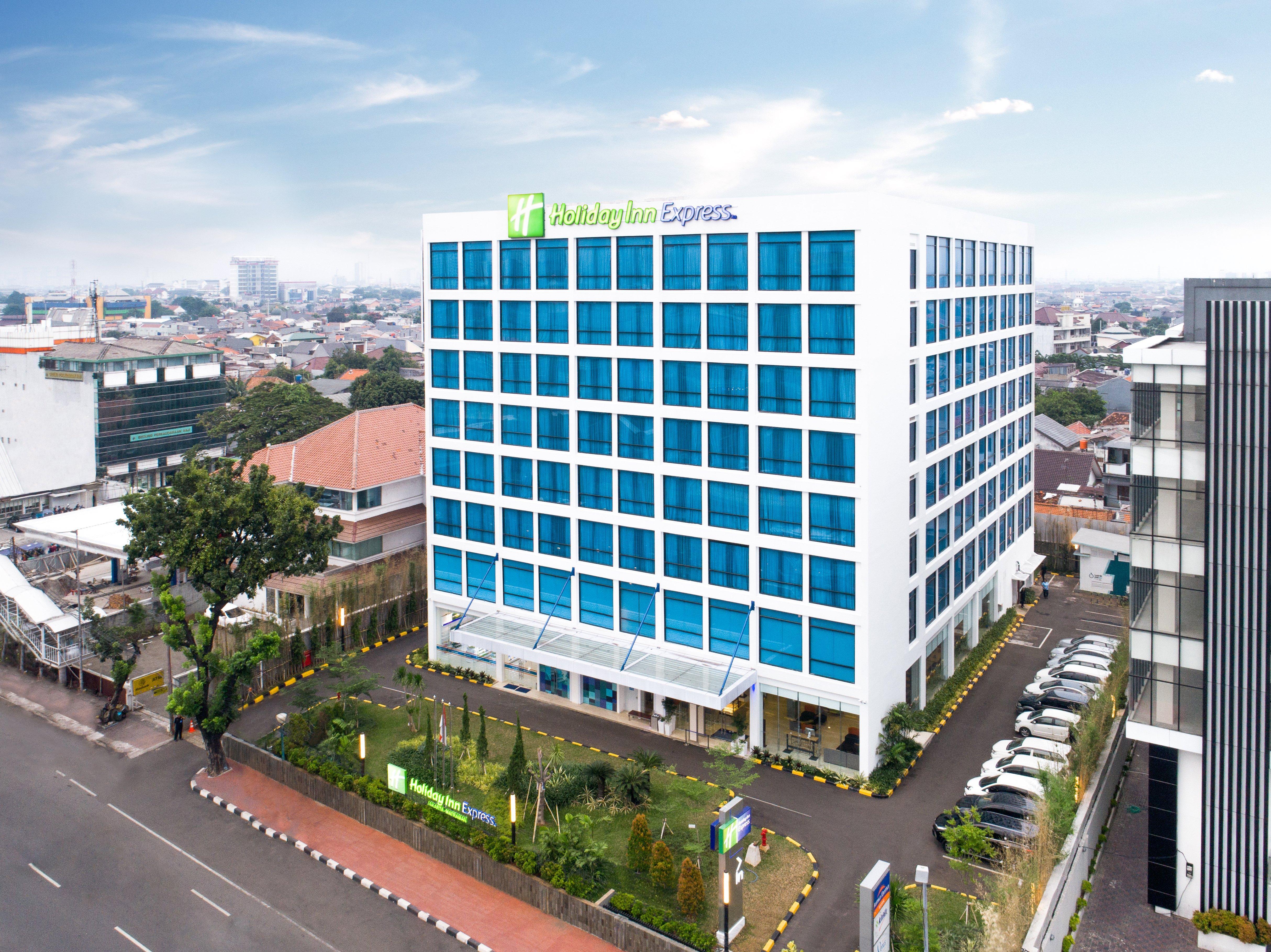 Holiday Inn Express Jakarta Matraman By Ihg Jacarta Exterior foto