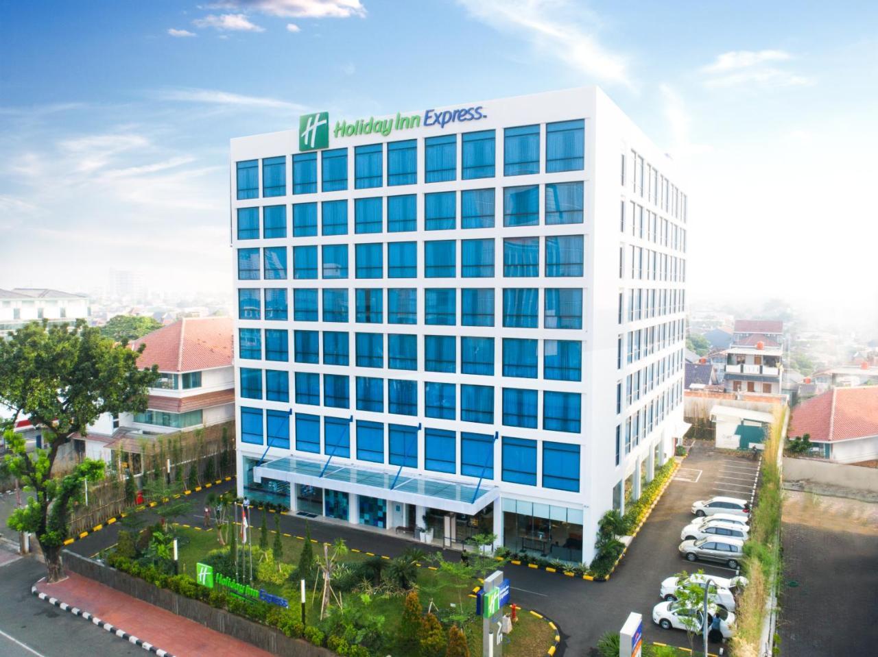 Holiday Inn Express Jakarta Matraman By Ihg Jacarta Exterior foto
